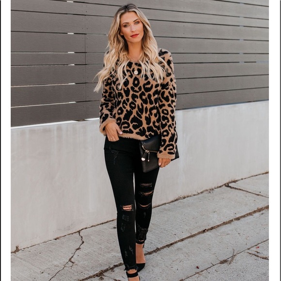 WHITLEY Leopard Print Sweater - Picture 8 of 8